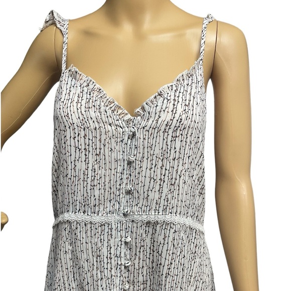 🆕POL Off White Floral High Low Dress, various sizes. - Picture 6 of 6